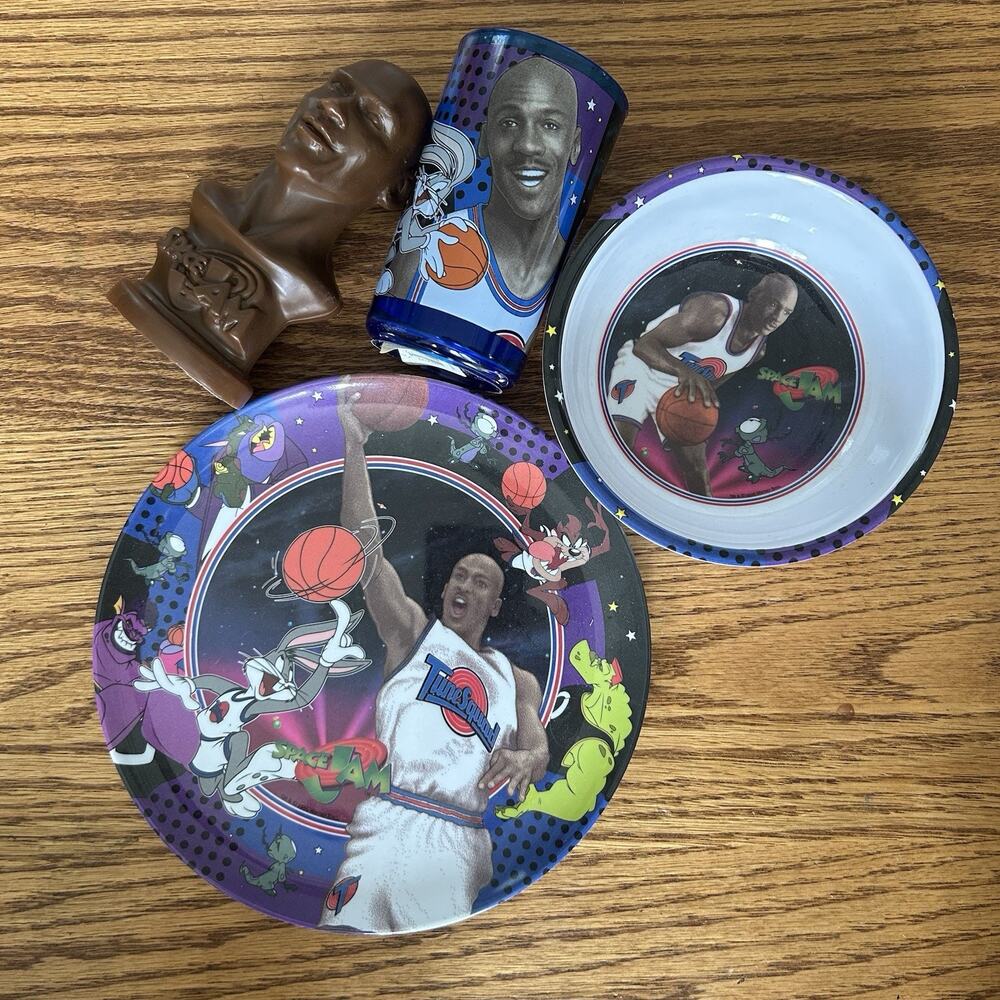 Vintage 1996 Space Jam Michael Jordan Dinnerware Set Plate Bowl Cup + Bust